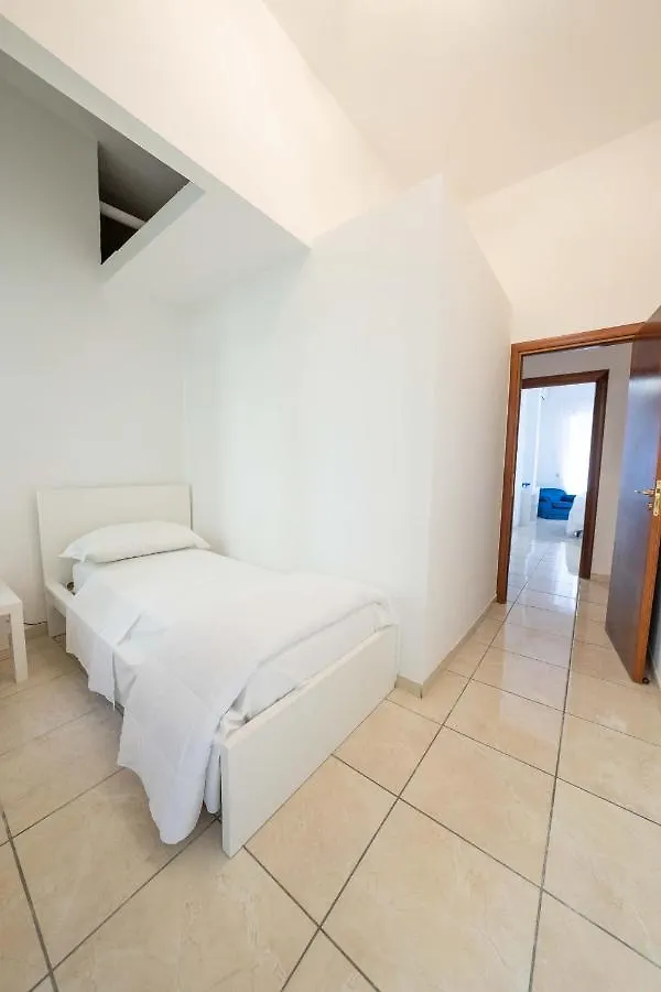 Chiaia Apartment San Pasquale By Dimorra Naples Italy
